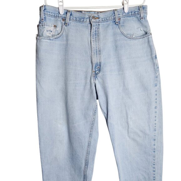 Levis 560 VTG 90s Men 38x30‎ Relaxed Fit Light Wash Blue Denim Jeans Distressed - Picture 1 of 6
